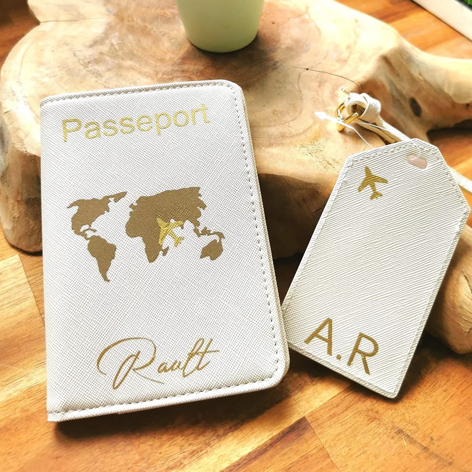 Protège passeport + Etiquette bagage