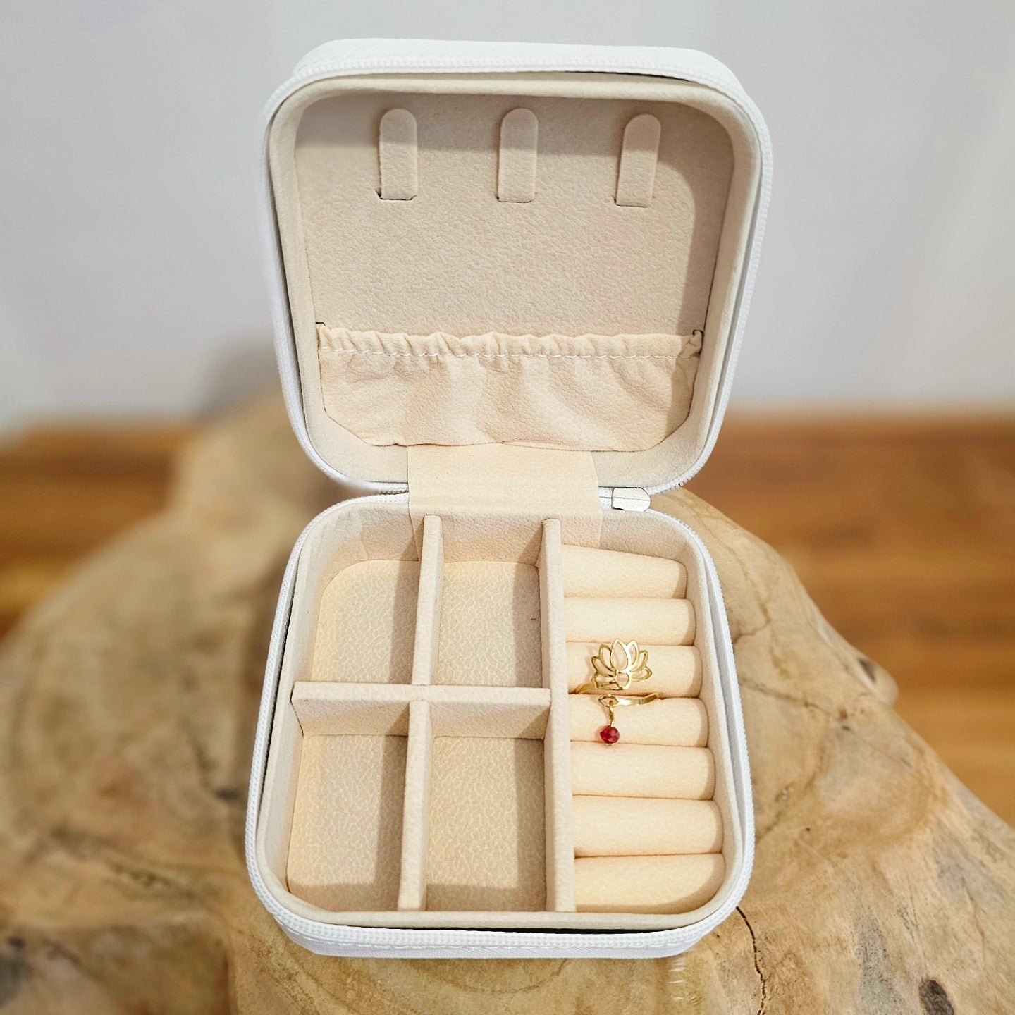 Guylaine - Boîte à bijoux